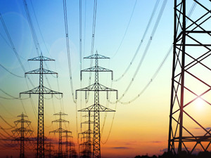 
                
	
                    
	12月15日，首條跨越大興安嶺的500千伏輸電線路工程順利完成充電投入運行。該工程是國網內蒙古東部電力有限公司單項投資最大的500千伏主網架工程