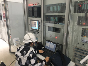 
                
	
                    
	日前，海南省內首座抽水蓄能電站正式建成，預計本月23日正式商業(yè)投產運營。據悉，該抽水蓄能電站是南方電網根據海南電網運行需要在廣東省外建設的第一個調峰調頻電源項目，電站的投產對海南省經濟社會可持續(xù)發(fā)展與生態(tài)環(huán)境建設都具有重要意義