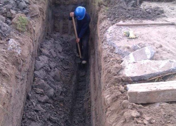 
                
	
                    
	12月19日下午起，深圳市南山區(qū)包括南油、蛇口、前海在內的多個片區(qū)的市民發(fā)現自己的電腦無法連上網絡，甚至連手機通話信號都受到了影響。這一影響持續(xù)時間長達24小時之久，直到20日晚10時許，部分片區(qū)網絡才逐漸開始恢復正常