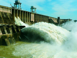 
                
	
                    
	日前，甘肅省政府印發(fā)了《甘肅祁連山國(guó)家級(jí)自然保護(hù)區(qū)水電站關(guān)停退出整治方案》，明確對(duì)甘肅省祁連山國(guó)家級(jí)自然保護(hù)區(qū)內(nèi)42座水電站采取差別化處置意見(jiàn)，以確保祁連山自然保護(hù)區(qū)水電站生態(tài)環(huán)境問(wèn)題得到全面整改。

	

	經(jīng)相關(guān)部門排查，祁連山國(guó)家級(jí)自然保護(hù)區(qū)內(nèi)部分水電項(xiàng)目存在違規(guī)建設(shè)、審批手續(xù)不全，設(shè)計(jì)引水流量偏大、未竣工驗(yàn)收等問(wèn)題