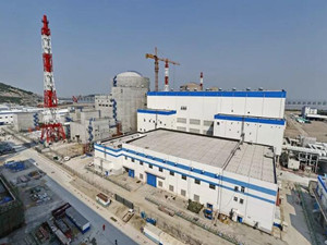
                
	
                    
	2月15日，田灣核電站3號機(jī)組順利完成100小時滿功率連續(xù)運行考核，至此，3號機(jī)組完成調(diào)試大綱規(guī)定的所有試驗項目，機(jī)組具備投入商業(yè)運行條件，標(biāo)志著田灣核電站二期工程首臺機(jī)組正式建成。

	

	田灣核電站二期工程是繼被習(xí)近平總書記譽(yù)為“中俄核能合作的典范項目”的一期工程后，中俄兩國繼續(xù)深化核能領(lǐng)域合作的又一重大項目
