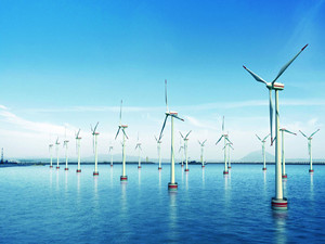 
                
	
                    
	近日，國家海洋局東海分局原則同意嘉興1號海上風(fēng)電海底電纜路由，同時要求鋪設(shè)施工前與有關(guān)利益相關(guān)者簽訂書面協(xié)調(diào)意見，與路由交越的其他海底電纜的所有者簽訂有關(guān)交越、施工的安全協(xié)議等。這意味著嘉興規(guī)模最大的海上風(fēng)電項目即將在平湖市動工建設(shè)