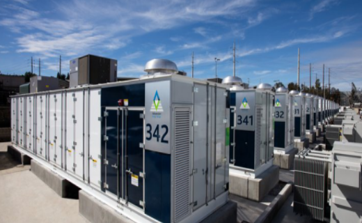 
	中國儲能網(wǎng)訊：根據(jù)調(diào)查機(jī)構(gòu)GTM Research公司的一份新的調(diào)查報告，電網(wǎng)側(cè)的儲能系統(tǒng)的價格預(yù)計將會繼續(xù)下降，但下降速度不會像過去那樣快。


	這個調(diào)查報告預(yù)測，到2022年，電池儲能系統(tǒng)價格將以每年8％的速度下降