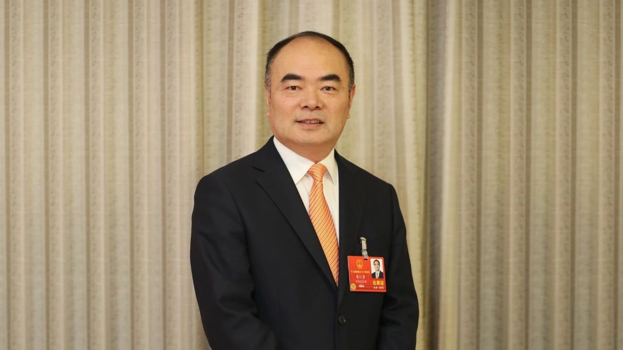 儲能，被譽(yù)為下一個風(fēng)口，是電力行業(yè)的熱點(diǎn)話題。如何商業(yè)化?更是各方爭議的焦點(diǎn)所在