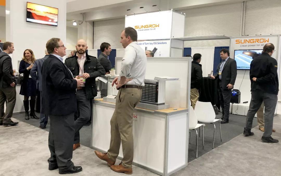 
	中國儲能網(wǎng)訊：什么樣的儲能系統(tǒng)解決方案備受青睞，短短兩天現(xiàn)場簽約就超50MWh？4月20日，從波士頓傳來喜訊，陽光電源在第28屆美國儲能協(xié)會年度儲能峰會暨展覽會現(xiàn)場簽約20余套大型儲能系統(tǒng)，項目總?cè)萘砍?0MWh，引起不小轟動。


	





	據(jù)了解，北美工商業(yè)市場存在一定的用電峰谷電價差，加重了用戶的用電成本