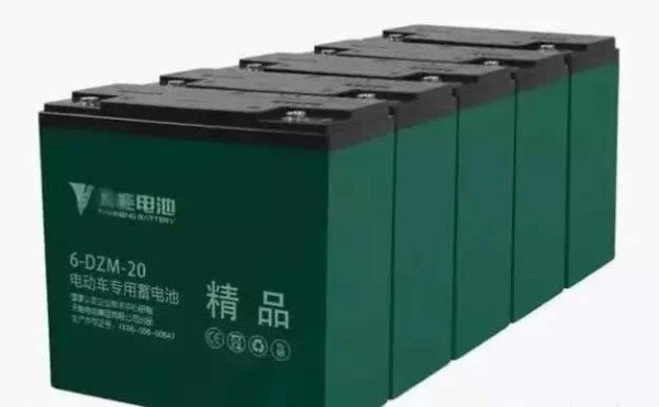 
			              五一小旺季，為了提升銷量，很多終端電池經(jīng)銷商都在大力做促銷活動(dòng)，價(jià)格戰(zhàn)廝殺激烈!如此殺敵一千自損八百的情況何時(shí)能結(jié)束呢?

	
2017年底，《電動(dòng)助力車用蓄電池，第1部分技術(shù)條件》、《電動(dòng)助力蓄電池第2部分，產(chǎn)品品種規(guī)格》(簡(jiǎn)稱電池新國(guó)標(biāo))發(fā)布，并將于2018年7月1日起正式實(shí)施。電池新國(guó)標(biāo)首次引入能量密度標(biāo)準(zhǔn)，要求提高電池內(nèi)核技術(shù)含金量，提升電池容量，正式規(guī)范電池行業(yè)技術(shù)水準(zhǔn)，淘汰落后產(chǎn)能