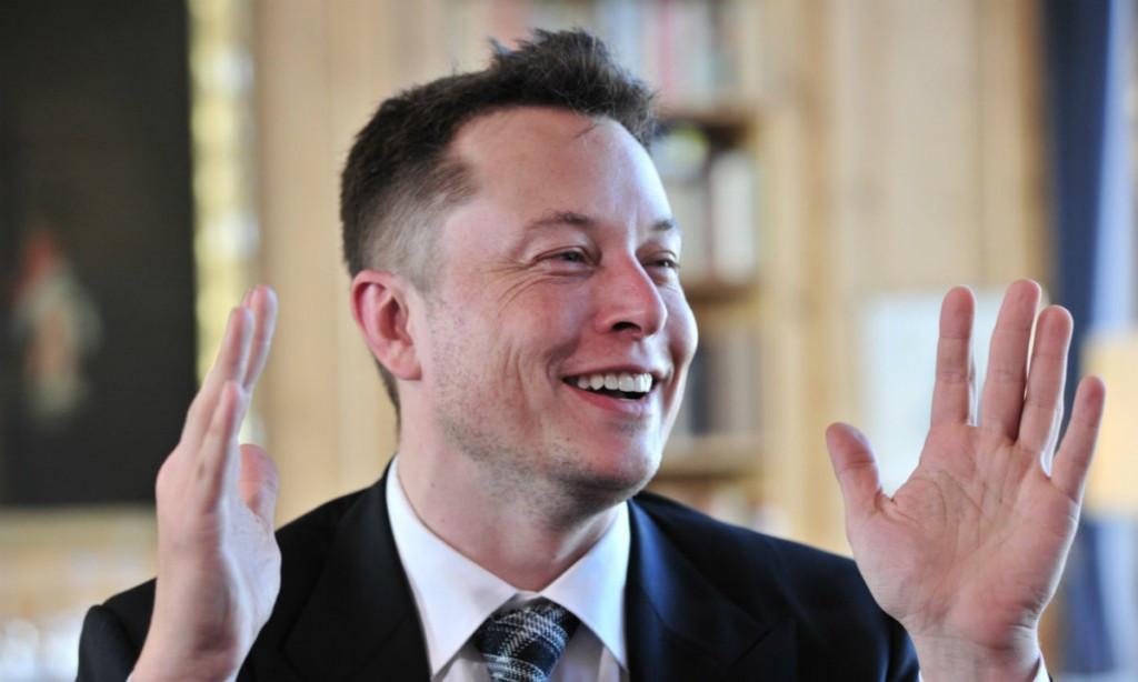 
			              今日，特斯拉發(fā)布第一季度財(cái)報(bào)，財(cái)報(bào)顯示，特斯拉第一季度營(yíng)收為34.09億美元，高于去年同期的26.96億美元;凈虧損為7.85億美元，與去年同期的凈虧損3.72億美元相比有所擴(kuò)大;隨后，馬斯克稱將很快宣布中國(guó)電池工廠。
5月3日，特斯拉發(fā)布第一季度財(cái)報(bào)，隨后的電話會(huì)議上，馬斯克在回答分析師提問時(shí)稱，將很快宣布中國(guó)電池工廠