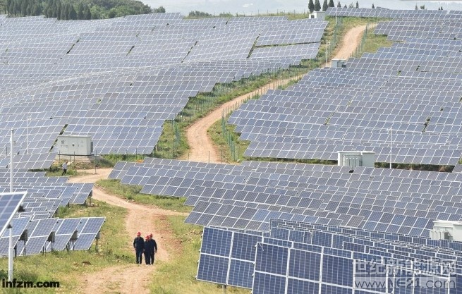  截至2017年底，累計可再生能源發(fā)電補貼缺口總計達(dá)到1127億元，其中光伏補貼缺口455億元，約占四成，且呈逐年擴大趨勢。

“新政并沒有限制不靠補貼的新增項目的規(guī)模