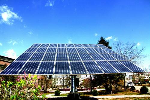 第三批領(lǐng)跑者基地總計(jì)5GW，國(guó)電投獲得1.645GW建設(shè)指標(biāo)，占比高達(dá)32.9%。其中，壽陽(yáng)獲100MW、海興獲245MW、寶應(yīng)獲100MW、泗洪獲100MW