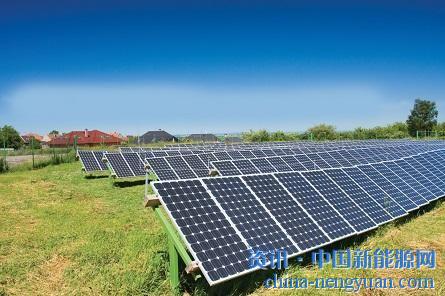                                                                                                                                                                     
	　　7月6日，東莞發(fā)改委發(fā)布了《關(guān)于我市2017－2018年分布式光伏專項(xiàng)資金補(bǔ)助項(xiàng)目容量情況的通知》以及《關(guān)于組織申報(bào)2017－2018年?yáng)|莞市分布式光伏發(fā)電資金補(bǔ)助項(xiàng)目的通知