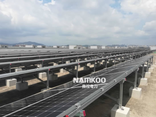                                         
	　　在人力成本不斷攀升、物價(jià)不斷上漲、市場(chǎng)競(jìng)爭(zhēng)日益激烈的今天，企業(yè)如果不能更好的開(kāi)源節(jié)流、創(chuàng)新改革，就很難保持原有的競(jìng)爭(zhēng)力。為此，京東、唯品會(huì)、阿里巴巴等企業(yè)先后宣布在物流園上建設(shè)光伏電站