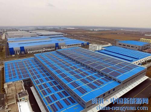                                                                                                                                                                     
	　　從531新政到零補(bǔ)貼項(xiàng)目的落地，似乎也就在一個(gè)月的時(shí)間里完成過渡了。日前，某業(yè)內(nèi)企業(yè)一10MW無補(bǔ)貼項(xiàng)目落地惹得行業(yè)人士眾憤難平，有人說這是光伏人搬起石頭砸自己的腳，也有人說