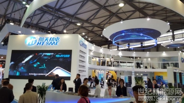 
 
隨著組件供應商們逐漸適應了2018年和2019年中國組件需求的放緩, 全球EPC公司和開發(fā)商們很可能會發(fā)現(xiàn)，屋頂和地面項目正在使用亞洲生產(chǎn)的新組件。

上周發(fā)布的PV-Tech博客討論了這個問題