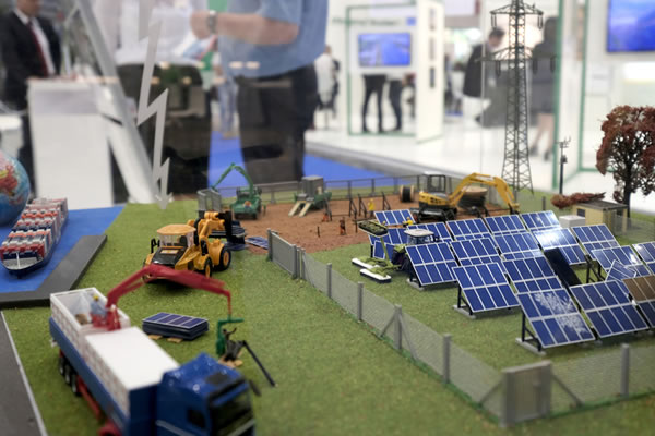                                         
	　　根據(jù)意大利可再生能源協(xié)會(huì)Anie Rinnovabili基于該國電網(wǎng)運(yùn)營商Terna提供的數(shù)據(jù)發(fā)布公告稱，今年上半年，意大利光伏新增裝機(jī)容量為191兆瓦，較之去年同期下降18%。

	

	　　其中，意大利在5月和6月分別新注冊了36.6兆瓦和37.7兆瓦的光伏發(fā)電容量