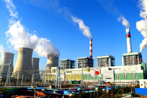 
                    　　8月6日，淮浙煤電一體化項目——鳳臺發(fā)電廠迎來投產(chǎn)發(fā)電10周年。該廠投產(chǎn)10年來，累計向浙江輸送電量960.3億千瓦時，大致可以滿足杭州和金華兩市一年的用電，有效緩解了浙江用電緊張的局面