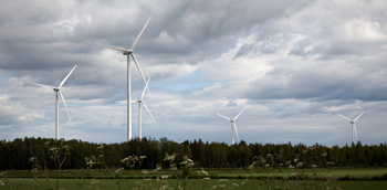 
 
 　　東方風力發(fā)電網訊：維斯塔斯日前收到Xcel能源公司184兆瓦的訂單。作為全球風能領導者，Xcel能源公司的這筆大訂單將服務于其負責的明尼蘇達州200兆瓦的Blazing Star風能項目，并以2.0操作模式交付184兆瓦的v120-2.2MW渦輪機，完整項目規(guī)模包括以前購買的2兆瓦維斯塔斯PTC組件