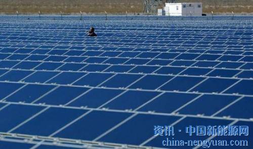                                                                                                                                                                     
	　　中國(guó)于8月14日就美光伏保障措施和可再生能源補(bǔ)貼措施正式啟動(dòng)世貿(mào)組織爭(zhēng)端解決程序。商務(wù)部新聞發(fā)言人當(dāng)日發(fā)表談話指出，美方措施嚴(yán)重?fù)p害了中方的貿(mào)易利益，中方選擇訴諸世貿(mào)組織爭(zhēng)端