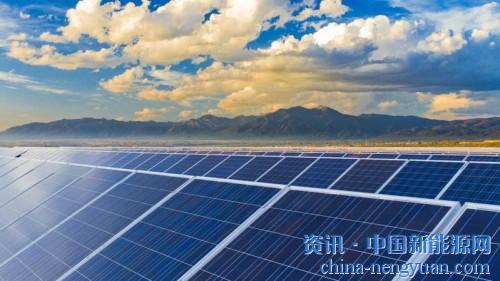                                                                                                                                                                     
	　　近年來，在國家政策支持和各方共同努力下，包括風電、光伏在內(nèi)的我國新能源產(chǎn)業(yè)發(fā)展取得了舉世矚目的成就，裝機規(guī)模穩(wěn)居全球第一，技術(shù)創(chuàng)新不斷突破，成長為我國為數(shù)不多的同步參與國際競