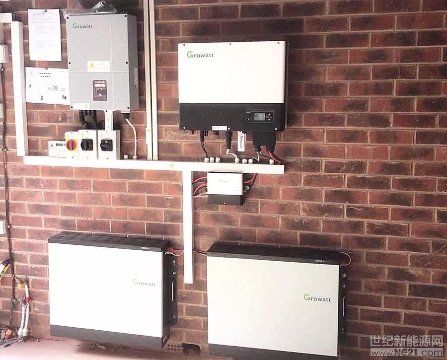  鋰電池應(yīng)用場景可分為消費、動力和儲能三種。最早應(yīng)用是在手機、筆記本電腦、數(shù)碼相機等消費類產(chǎn)品，目前約占全球各類鋰電池出貨量一半