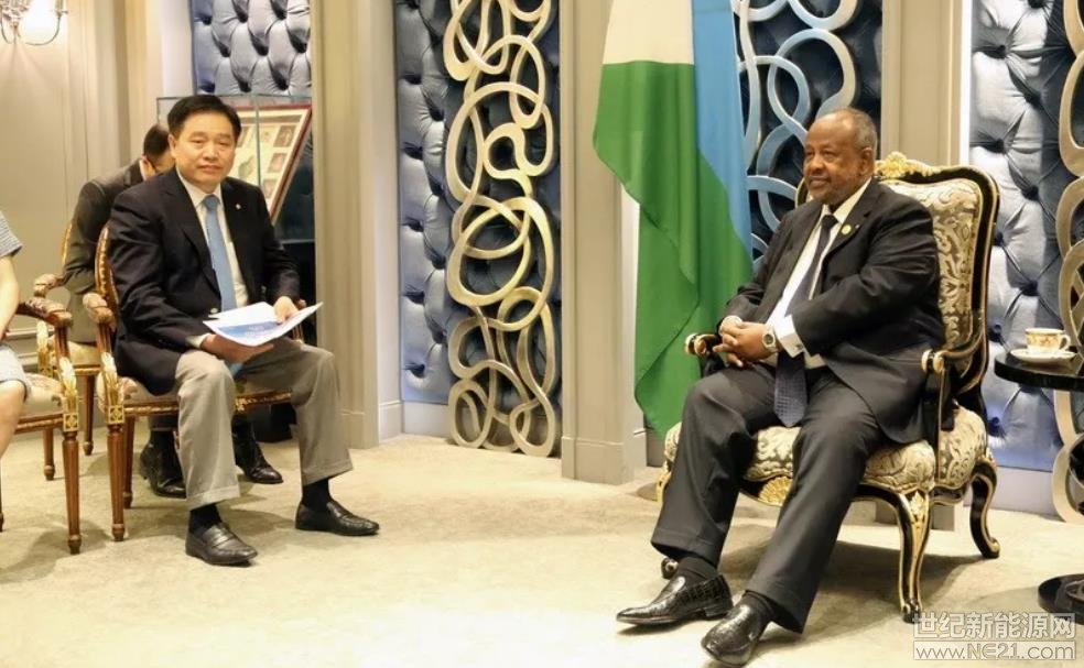 9月4日下午，來華出席2018中非合作論壇的吉布提共和國總統(tǒng)蓋萊，在北京親切會見協(xié)鑫集團(tuán)董事長朱共山，雙方就保利協(xié)鑫埃塞—吉布提油氣項目的深度合作展開深入交流。



朱共山首先對蓋萊總統(tǒng)百忙中撥冗與其會晤表示感謝