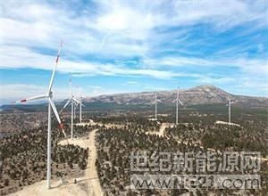  近日，歐洲復(fù)興開發(fā)銀行（EBRD）將向土耳其企業(yè)集團(tuán)Akfen Holding可再生能源子公司提供高達(dá)1.02億美元的融資方案。這筆資金將用于開發(fā)四個新風(fēng)電場和九個光伏項目，總?cè)萘繛?27MW