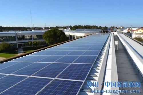                                                                                                                                                                     
	　　雖然近年來(lái)，中國(guó)新能源發(fā)展迅速，但是棄風(fēng)、棄光等現(xiàn)象依然存在，如何把碎片化的綠色能源集納起來(lái)，成為行業(yè)發(fā)展的關(guān)鍵所在。

	　　中國(guó)國(guó)家能源局日前公布的數(shù)據(jù)顯示，截至2018