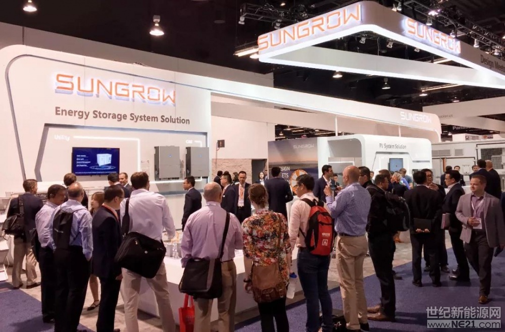  9月25日，北美規(guī)模最大、最具影響力的美國(guó)國(guó)際太陽(yáng)能展會(huì)SPI在加利福尼亞州盛大開幕。陽(yáng)光電源針對(duì)北美大型地面、工商業(yè)、儲(chǔ)能等細(xì)分市場(chǎng)，重磅發(fā)布1500V箱式逆變器及儲(chǔ)能逆變器等多款新品