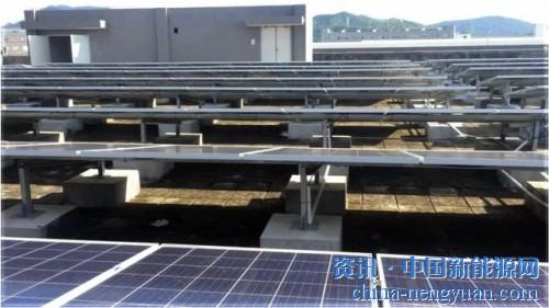                                                                                                                                                                     
	　　十天前的“山竹”臺風肆虐，廣東多個地區(qū)遭受了強風暴雨襲擊，樹木倒伏、海水倒灌、廣告牌亂飛，造成重大財產(chǎn)損失。這時，近年日漸興起、建在屋頂上的光伏發(fā)電站