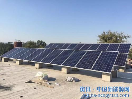                                                                                                                                                                     
	　　8月30日，國家能源局綜合司下發(fā)了《關(guān)于無需國家補貼光伏發(fā)電項目建設(shè)有關(guān)事項的函》，批準東營市河口區(qū)實施光伏發(fā)電市場化交易試點工作。該項目是全國第一個市場化交易無補貼光伏項目