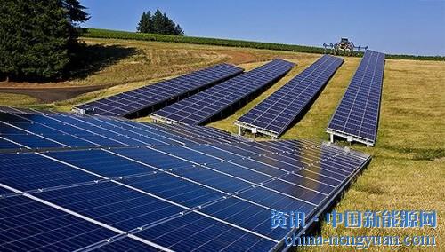                                                                                                                                                                     
	　　10月9日，國家發(fā)展改革委、財政部、國家能源局聯(lián)合發(fā)布了《關于2018年光伏發(fā)電有關事項說明的通知》（以下簡稱《通知》），對5月31日印發(fā)的《關于2018年光伏發(fā)電有關事項的