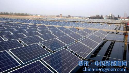                                                                                                                                                                     
	　　趨勢一：產(chǎn)業(yè)化逐步成熟，進(jìn)入質(zhì)量優(yōu)化階段

	　　1.1太陽能發(fā)電已初具規(guī)模，裝機(jī)量位于世界首位

	　　2015與2016都是光伏維持飛速發(fā)展趨勢的兩年。從現(xiàn)有的數(shù)據(jù)來看，