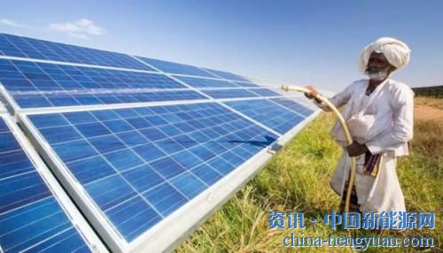                                                                                                                                                                     
	　　印度國家轉(zhuǎn)型研究所(NITI)最近發(fā)表的一份工作文件稱，印度的太陽能滲透對成本非常敏感。該研究基于印度的能源和排放前景，通過分析未來可替代的可再生能源技術(shù)成本發(fā)展，發(fā)現(xiàn)與基準(zhǔn)