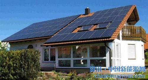                                                                                                                                                                     
	　　2017年，由于各方的發(fā)力，戶用分布式市場(chǎng)驟然崛起，火爆的市場(chǎng)背后，涌入市場(chǎng)的安裝商技術(shù)水平良莠不齊。濫用質(zhì)量低下的光伏設(shè)備、毫無(wú)責(zé)任心只為掙快錢(qián)的安裝商并不鮮見(jiàn)