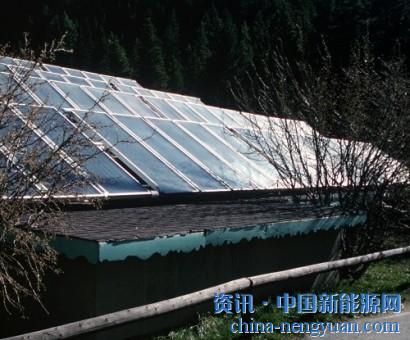                                                                                                                                                                     
	　　美國(guó)能源部將提供高達(dá)4600萬(wàn)美元的研究資金，以推進(jìn)整體解決方案，為電網(wǎng)運(yùn)營(yíng)商提供態(tài)勢(shì)態(tài)感知和緩解策略，以應(yīng)對(duì)網(wǎng)絡(luò)和物理威脅。

	　　隨著越來(lái)越多的太陽(yáng)能發(fā)電每天上線，電網(wǎng)